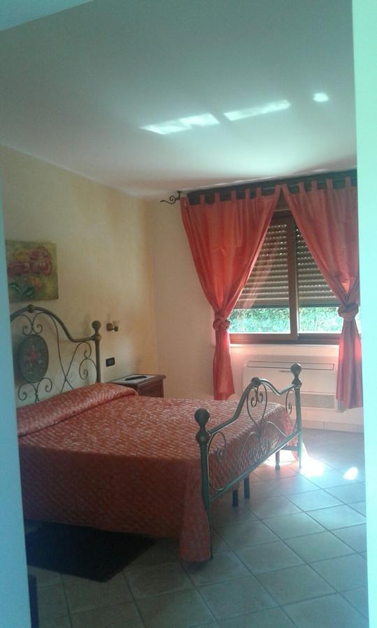 B & B Oasi Rosciano  Exteriör bild