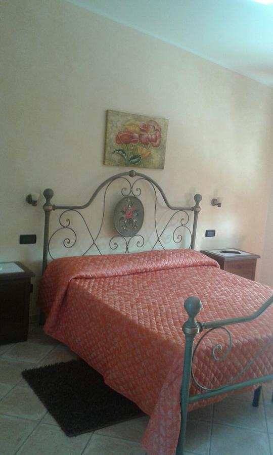 B & B Oasi Rosciano  Exteriör bild