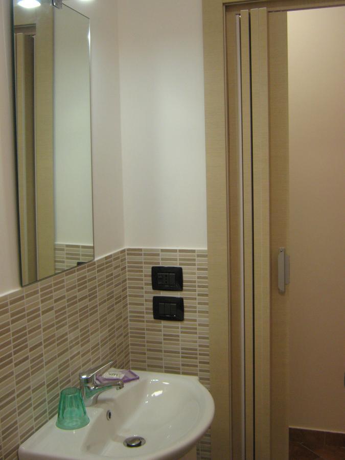 B & B Oasi Rosciano  Exteriör bild