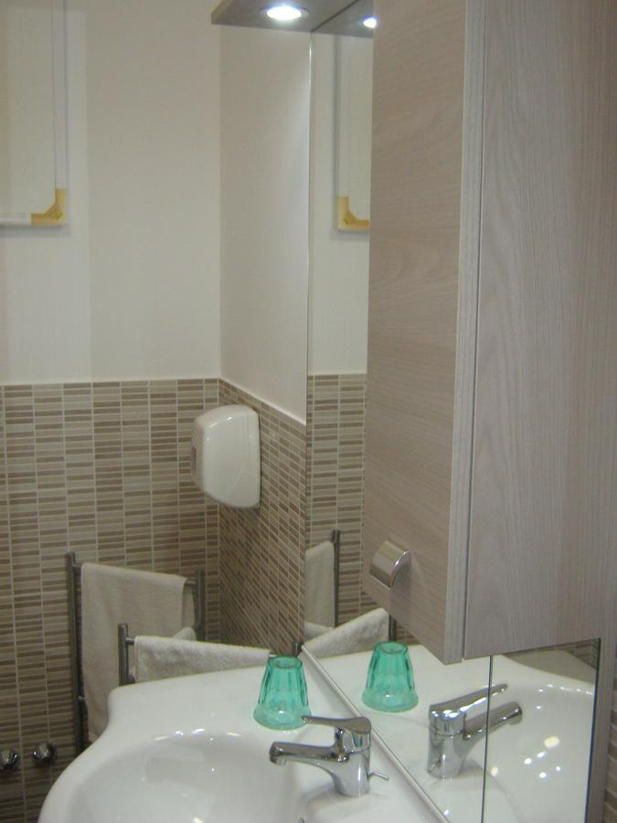 B & B Oasi Rosciano  Exteriör bild
