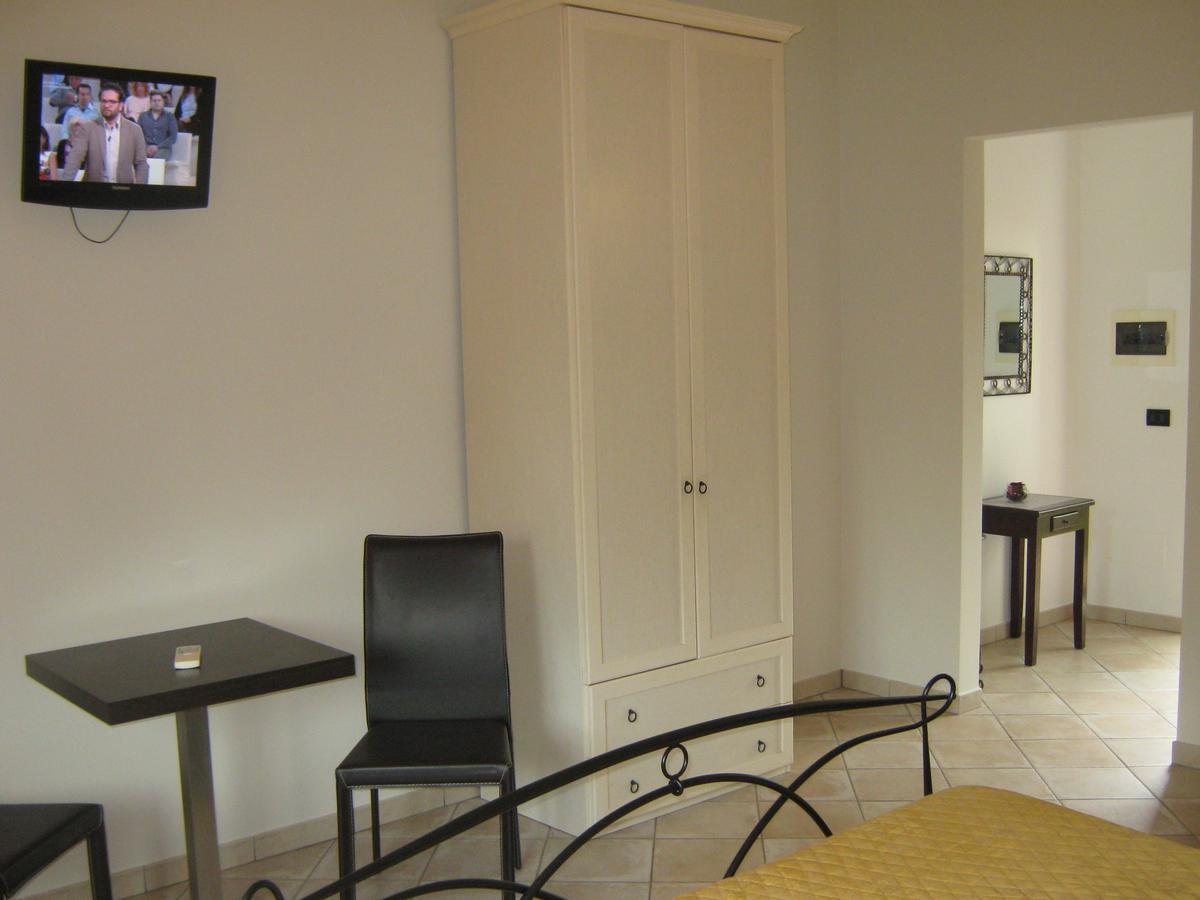 B & B Oasi Rosciano  Exteriör bild